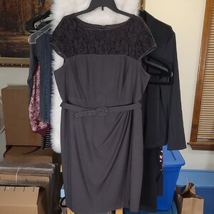 Jones Wear Gray Lace Dress